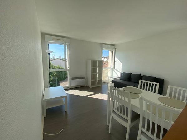 Location appartement Merignac : 810 € - AJP Immobilier Bordeaux Saint-Augustin