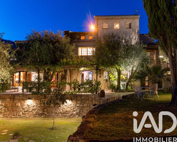 Maison à vendre 10 pièces 230 m² Grasse