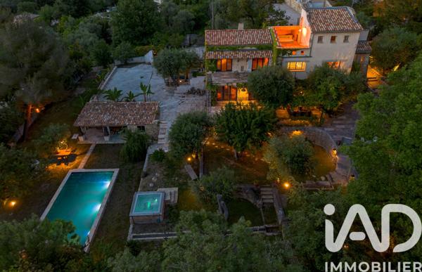 Maison à vendre 10 pièces 230 m² Grasse