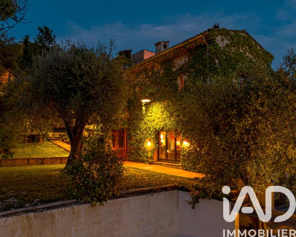 Maison à vendre 10 pièces 230 m² Grasse