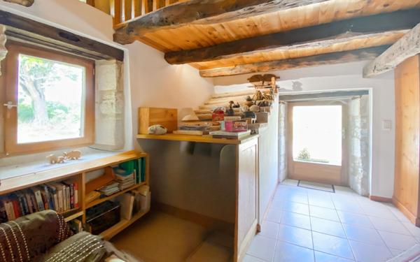 Maison à vendre    5 pièces •  Montpezat-de-Quercy