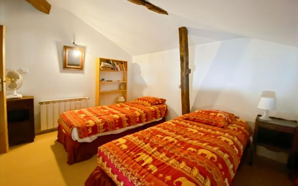 Maison à vendre    5 pièces •  Montpezat-de-Quercy