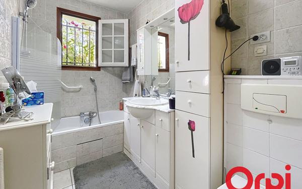 Maison à vendre    5 pièces •  Sausset-les-Pins