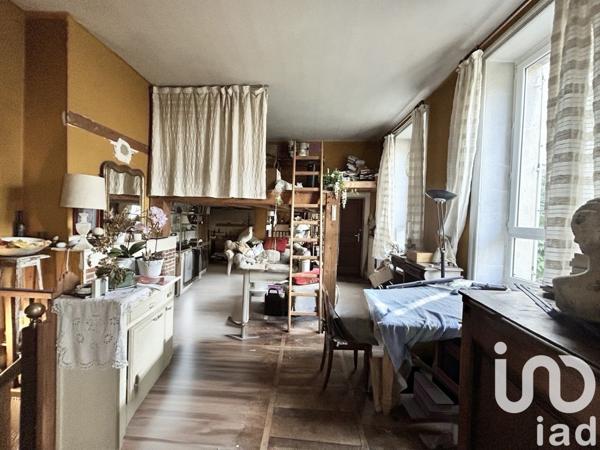 Appartement 3 pièces de 92 m² à Saint-Céré (46400)