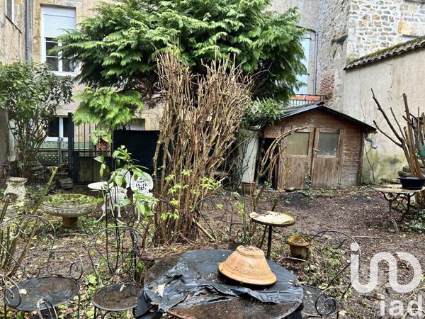 Appartement 3 pièces de 92 m² à Saint-Céré (46400)