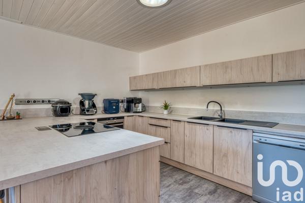 Maison à vendre 10 pièces 232 m² Vairé