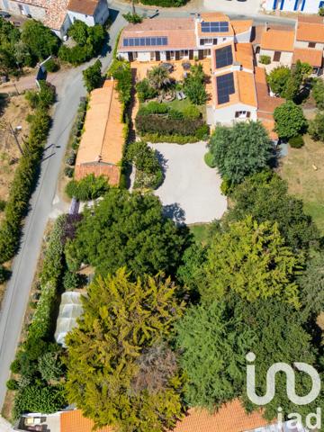 Maison à vendre 10 pièces 232 m² Vairé