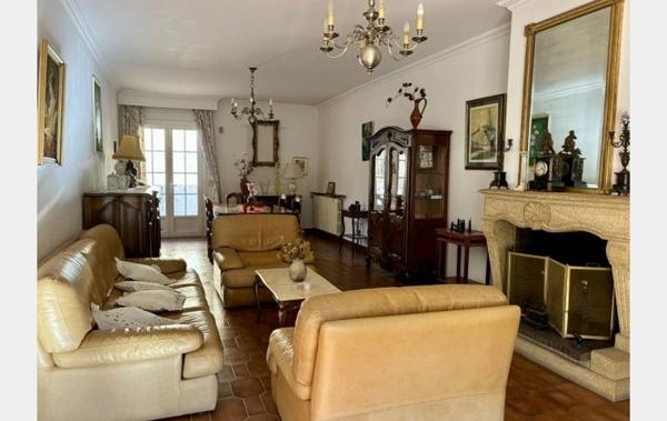 Vente Maison de village 200m2 habitable + 80m2 garage rénové(e) Uzes   