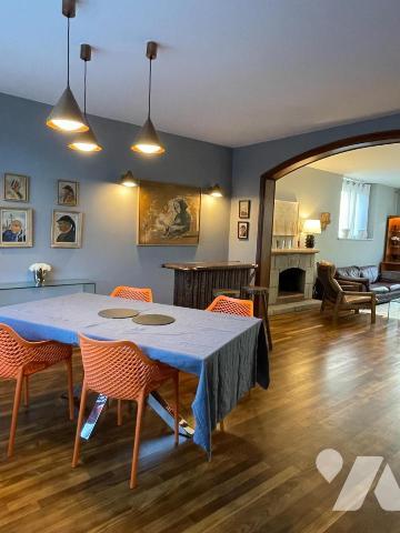 DOL DE BRETAGNE- Maison en pierres de 435m² environ