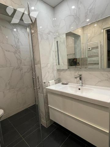 DOL DE BRETAGNE- Maison en pierres de 435m² environ