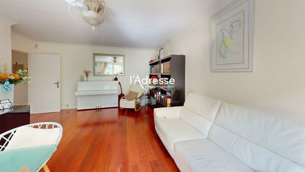 Appartement 4P / 3 chambres - 92.5m² + 16m² de balcons - Métro LIBERTE