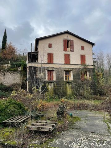 Propriété agricole avec terrain de 4 hectares