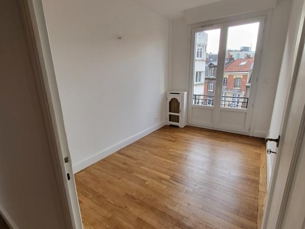 Location Appartement 3 pièces Lille (59000) - LILLE CENTRE Location Appartement 3 pièces Lille (59000) - LILLE CENTRE