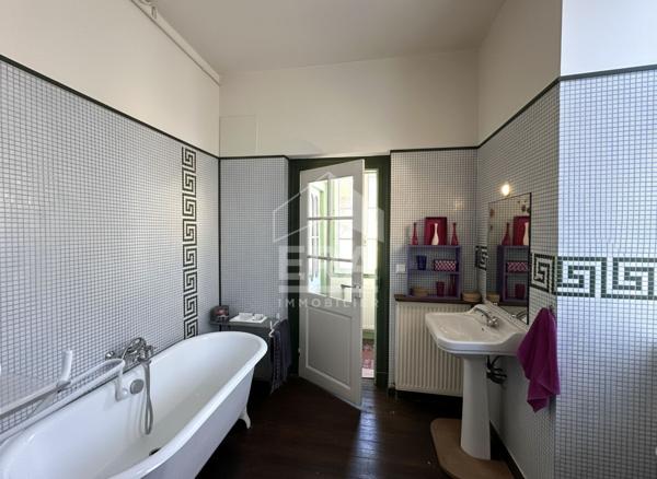 Maison spacieuse de 7 pièces à vendre à Tarbes