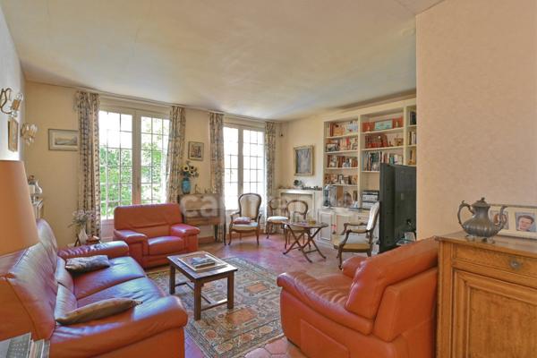 MAISONS LAFFITTE Château - Maison de 230m2, 5 chambres.