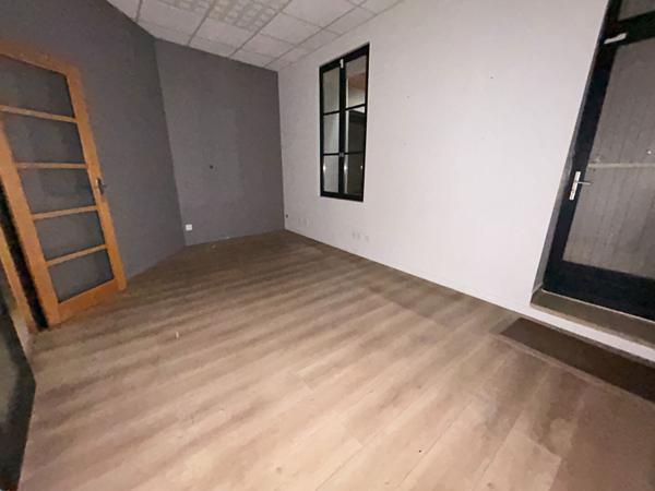 NARBONNE - Local commercial 148m² - A LOUER