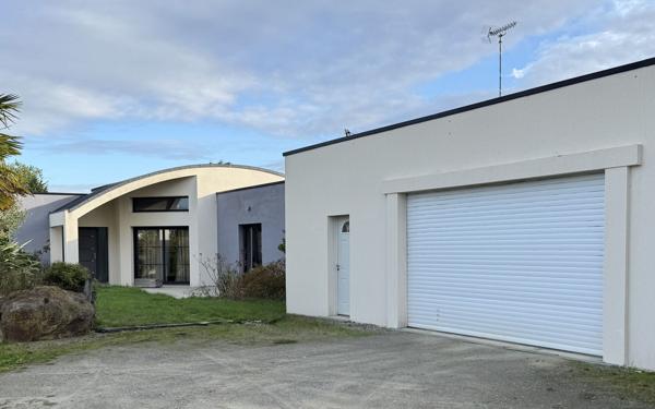 Maison à vendre    5 pièces • 160 m2 Ligné