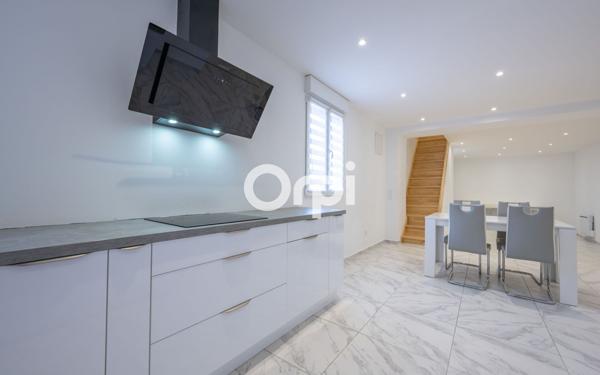 Maison à vendre    3 pièces • 83 m2 Raismes