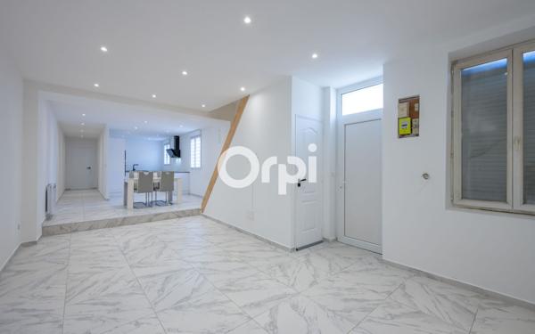 Maison à vendre    3 pièces • 83 m2 Raismes