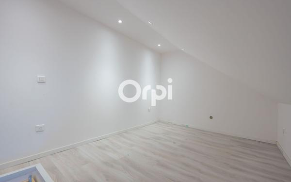 Maison à vendre    3 pièces • 83 m2 Raismes