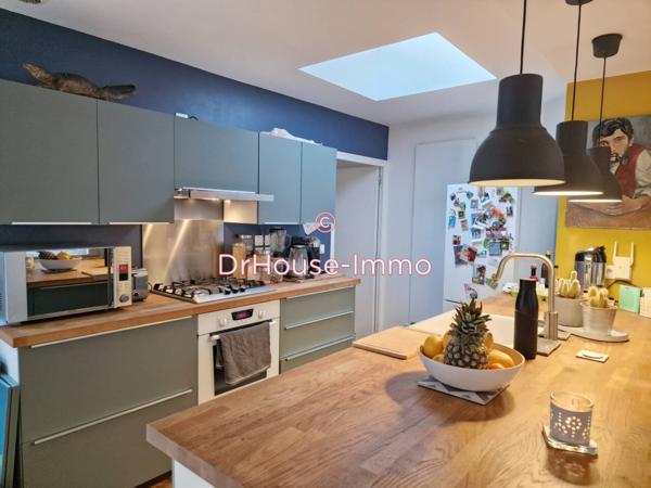 Immeuble à vendre 9 pièces de 180 m²