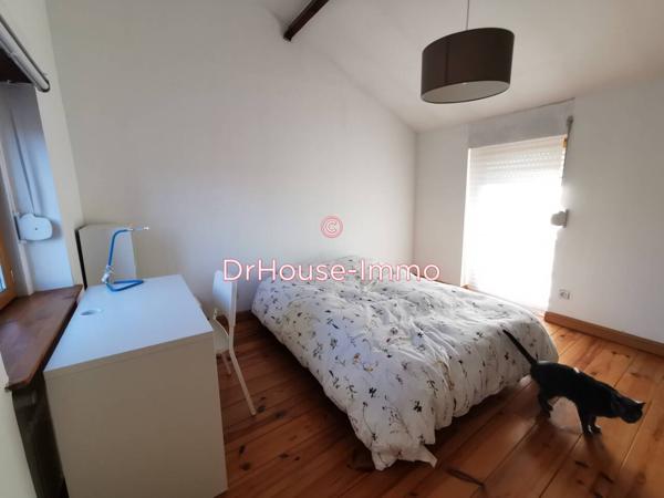 Immeuble à vendre 9 pièces de 180 m²