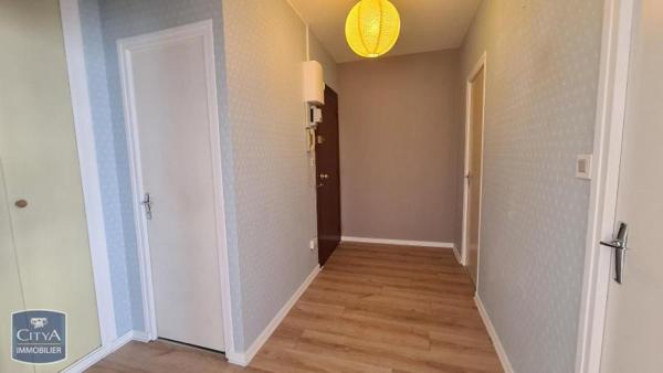 Appartement à louer 2 pièces 55.68m² Nancy (54000)