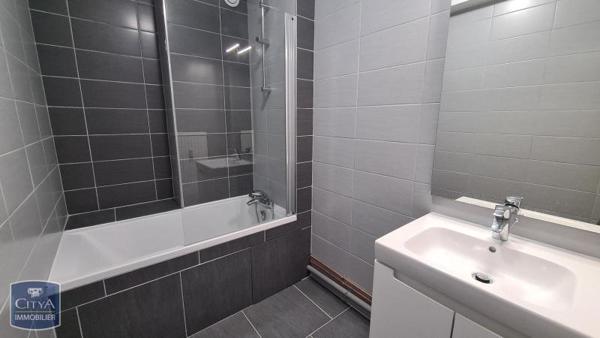Appartement à louer 2 pièces 55.68m² Nancy (54000)
