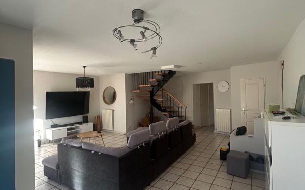 Maison à louer    5 pièces • 148 m2 Baillargues