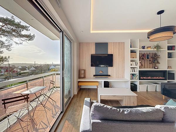 Appartement 3 pièces, balcon, cave, 92 m2 - Hennebont rive droite.