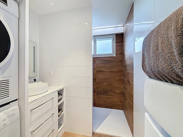 Appartement 3 pièces, balcon, cave, 92 m2 - Hennebont rive droite.