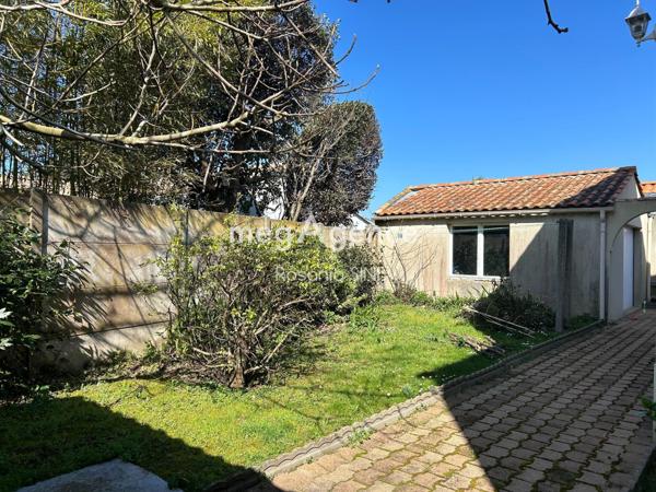 Maison à LES SABLES-D'OLONNE, 85100 - 7 pièces 193m²