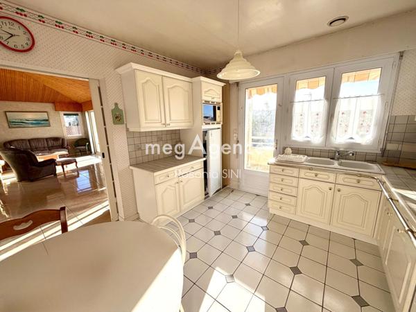 Maison à LES SABLES-D'OLONNE, 85100 - 7 pièces 193m²