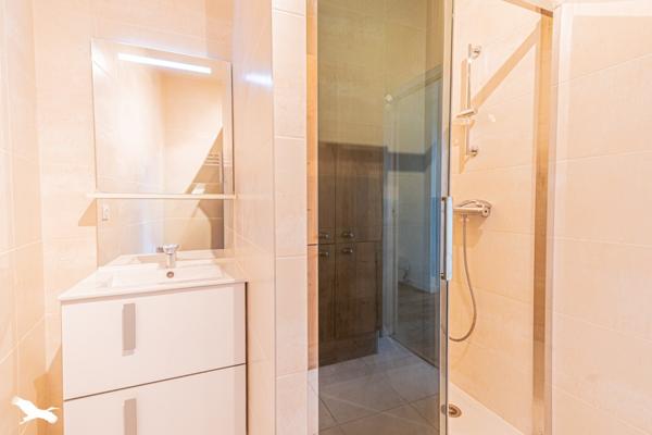Appartement à vendre |                                       Bordeaux |                                        2 pièces  |  43 m²