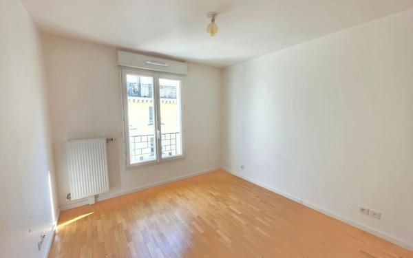 Appartement à vendre    3 pièces • 67,30 m2 Houilles