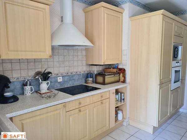 Tres beau T3 de 77m² avec balcon, cave et place parking fermée