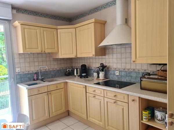 Tres beau T3 de 77m² avec balcon, cave et place parking fermée