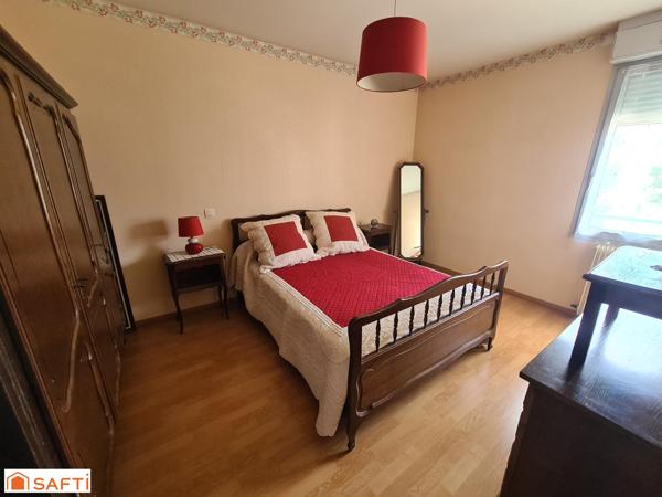 Tres beau T3 de 77m² avec balcon, cave et place parking fermée