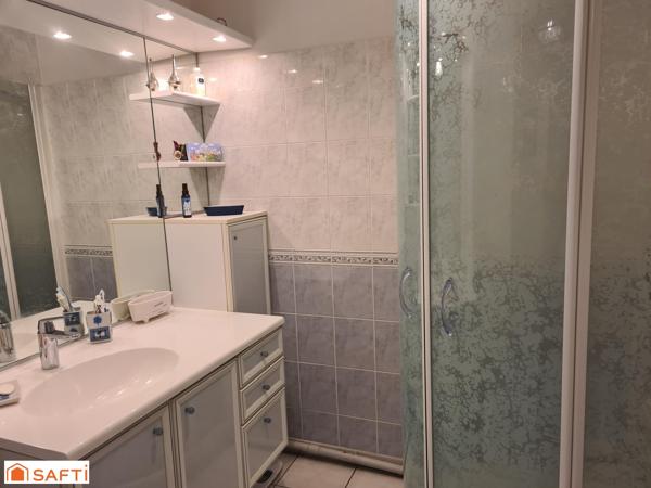 Tres beau T3 de 77m² avec balcon, cave et place parking fermée