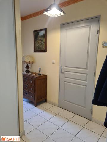Tres beau T3 de 77m² avec balcon, cave et place parking fermée