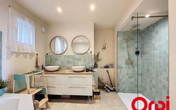 Maison à vendre    5 pièces • 150 m2 Tourrette-Levens