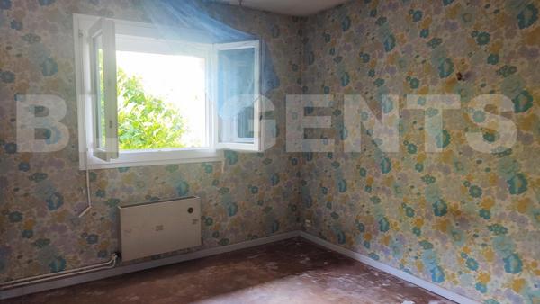 Villa plain-pied T4 + 2 garages + terrains