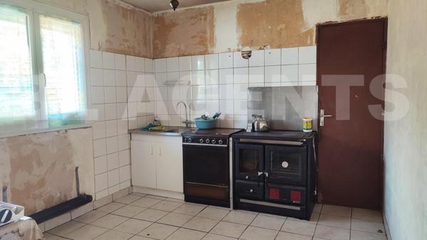 Villa plain-pied T4 + 2 garages + terrains