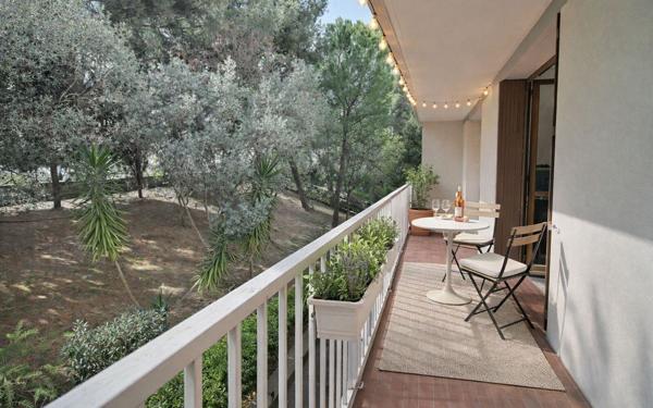 Appartement à vendre    4 pièces • 81,50 m2 Marseille 13