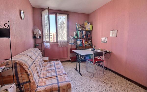 Appartement à vendre    4 pièces • 81,50 m2 Marseille 13