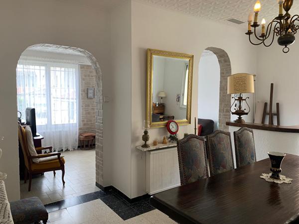 Grande maison de ville avec garage double, studio indépendant et jardin à Carcassonne