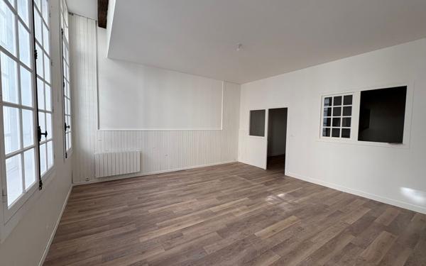 Appartement à louer    2 pièces • 50 m2 La Rochelle