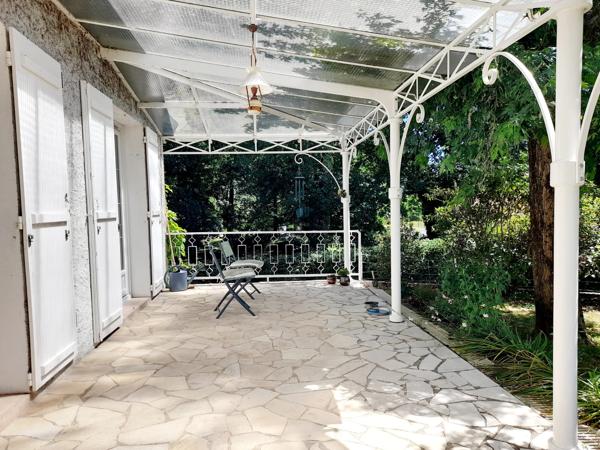 Élégante maison avec grand jardin à Bergerac