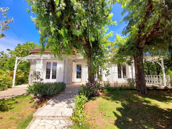 Élégante maison avec grand jardin à Bergerac