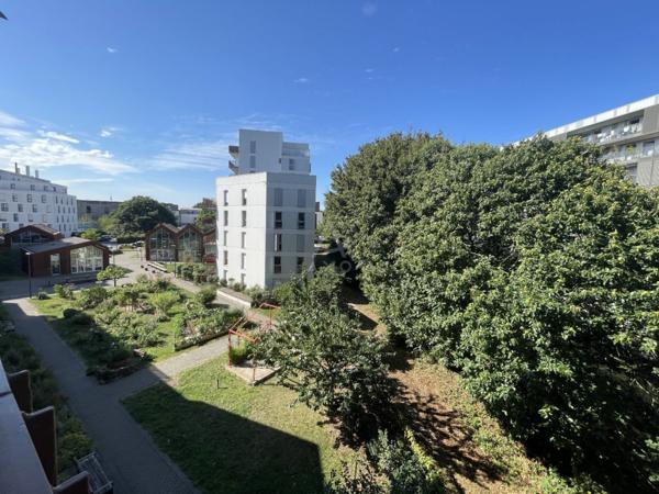 Appartement  T4-80 m2 avec 3 chambres, salon exposé S/O,dans immueble 2018 avec ascenseur,  garage- quartier BEAUREGARD à Rennes
